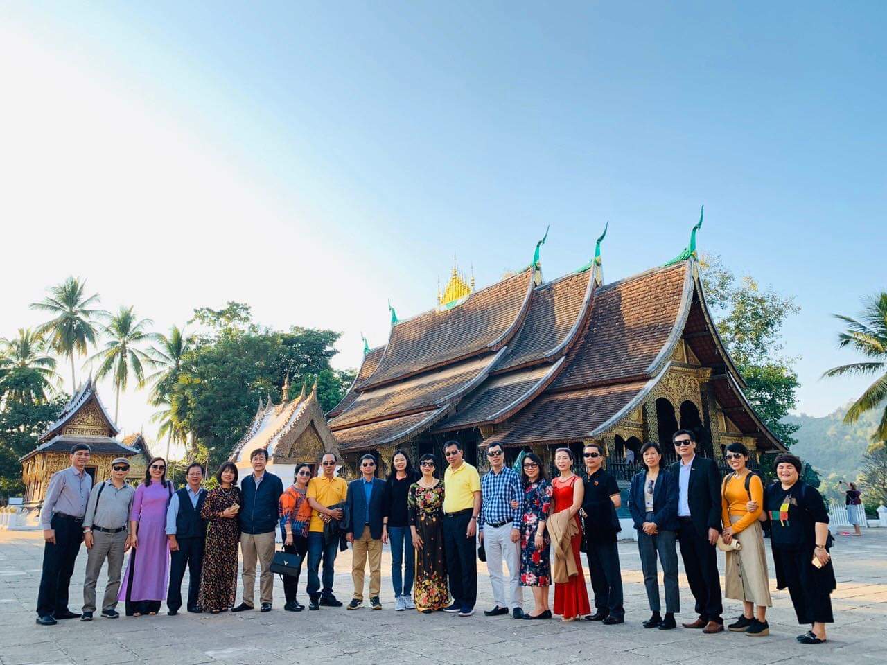 PhucGroup đưa du khách Việt Nam tham quan di sản thế giới Luangphabang
